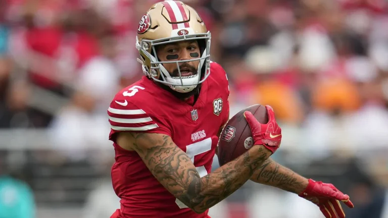 Mike Evans Battling Through Two Broken Ribs Powers Undefeated 49ers Past Seahawks
